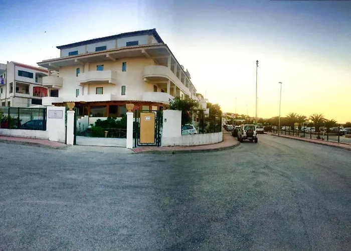 Per Manfredi Vieste, Fronte Mare Con Parcheggio *